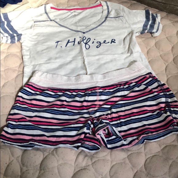 SOLD Tommy Hilfiger Sleep Set Small - Picture 2 of 4